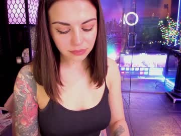 latina cam girl alma_pearl image #948595
