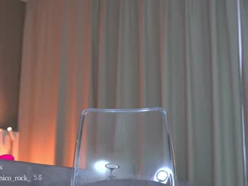 latina cam girl nica_rock image #3139502