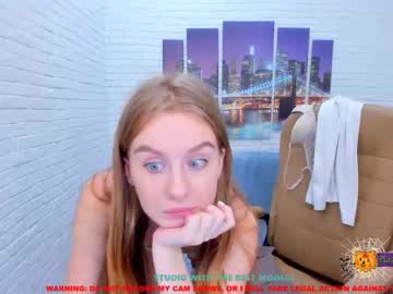 latina cam girl camila__coy image #237124