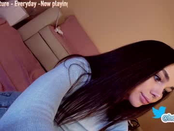latina cam girl hollyextra image #1731996