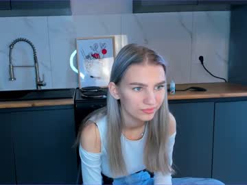 latina cam girl lilianheap image #4612827