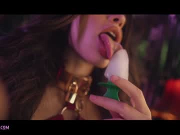 latina cam girl lucieoude_ image #1340340