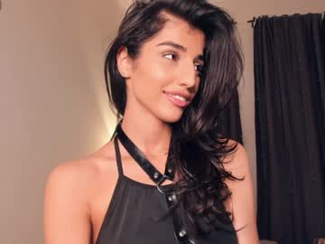 latina cam girl suzannedavise image #4055669