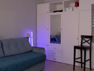 latina cam girl _blackbee_ image #616998