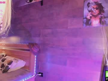 latina cam girl yolandabertha image #2751327