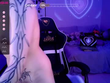 latina cam girl _b_a_n_s_h_e_e_ image #3100485
