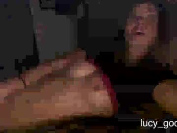 latina cam girl lucy_gooosey image #2690044