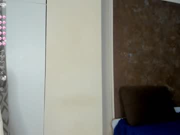 latina cam girl mikeriri image #2583732