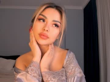 latina cam girl bae_suz image #476481