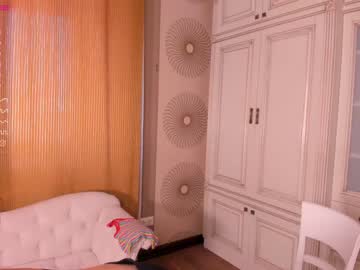 latina cam girl happiness_call image #2769117