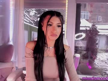 latina cam girl miss_diamond__ image #3897152