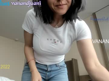 latina cam girl vanandjuani image #936321