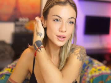 latina cam girl melodymate image #40052