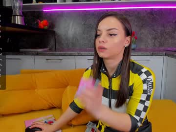 latina cam girl arikajoy image #3728817