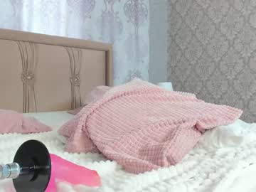 latina cam girl mollybaker_ image #1360409