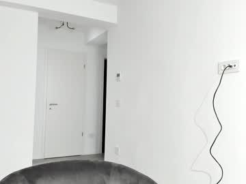 latina cam girl elaanna image #4301626