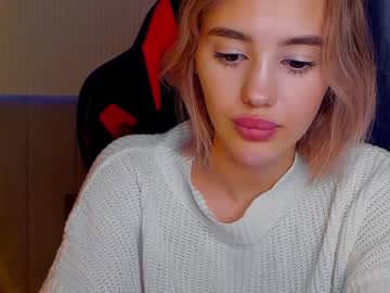 latina cam girl angella_kleee image #1958079