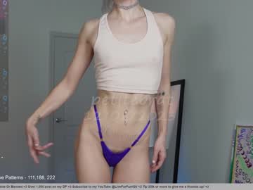 latina cam girl petitebrat image #3898639