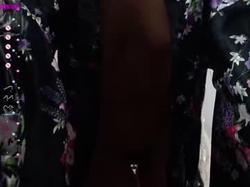 latina cam girl little_effy18 image #984834