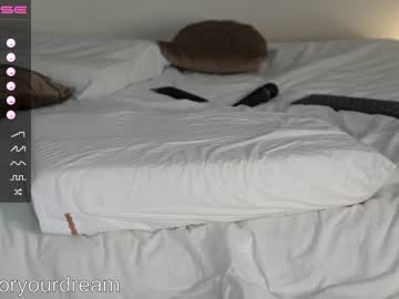 latina cam girl dovia image #1819404