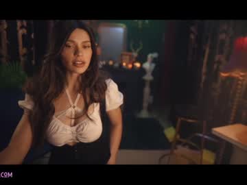 latina cam girl lucieoude_ image #1388049