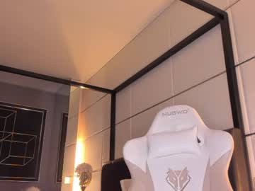 latina cam girl lil_mayaa image #580555