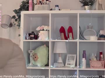 latina cam girl mia_milagros image #1623067