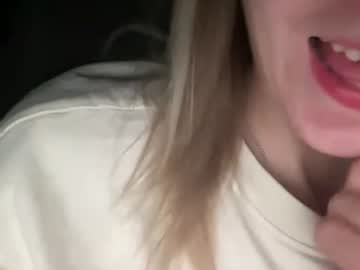 latina cam girl lovey_xoxoxox image #4724144