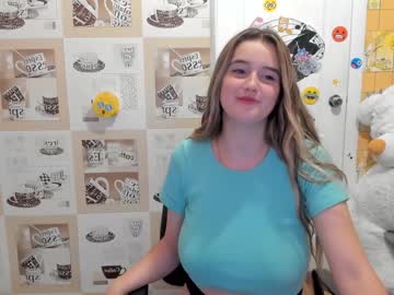 latina cam girl emmika_ image #1544192