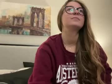 latina cam girl fantasyella image #3074139