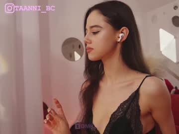 latina cam girl taanni_bc image #4041325