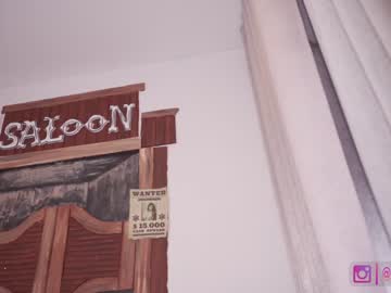 latina cam girl _lasuescun image #3717933