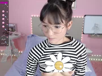 latina cam girl little_effy18 image #965738