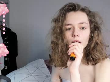 latina cam girl mxxnsxsul image #1543315