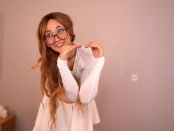 latina cam girl oliviavilolobos image #4632397
