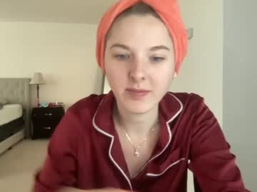 latina cam girl tpink95 image #1376859