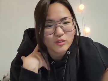 latina cam girl lilmaiko image #18759