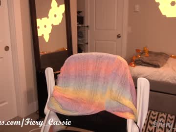 latina cam girl fiery_redhead image #3794113