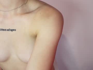 anna_royal_ latina cam