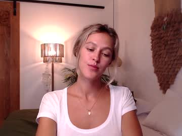 latina cam girl sweetboobss1 image #3025711