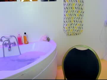 latina cam girl amelia__williams image #390335