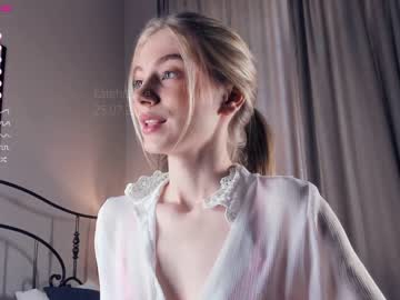 latina cam girl kateharrise image #3244387