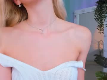 latina cam girl emmi_rosee image #796079
