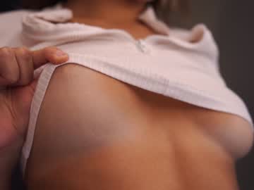 latina cam girl tessarosse_ image #3828934