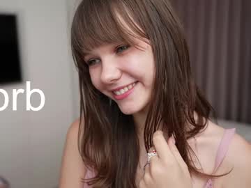 latina cam girl little_lolla18 image #4660905