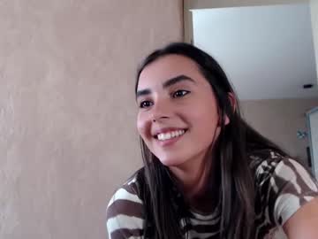 latina cam girl nika_la image #1582151