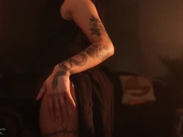 latina cam girl mayamochi image #703633