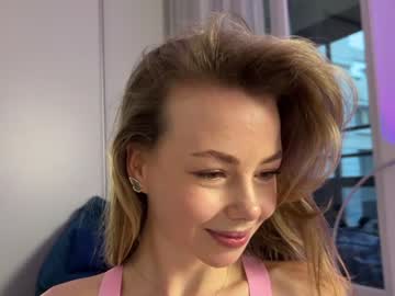 latina cam girl elli_harmon image #4468205