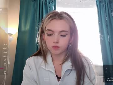 latina cam girl small_blondee image #3480175