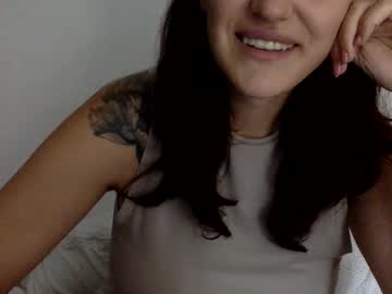 deedee_9 latina cam